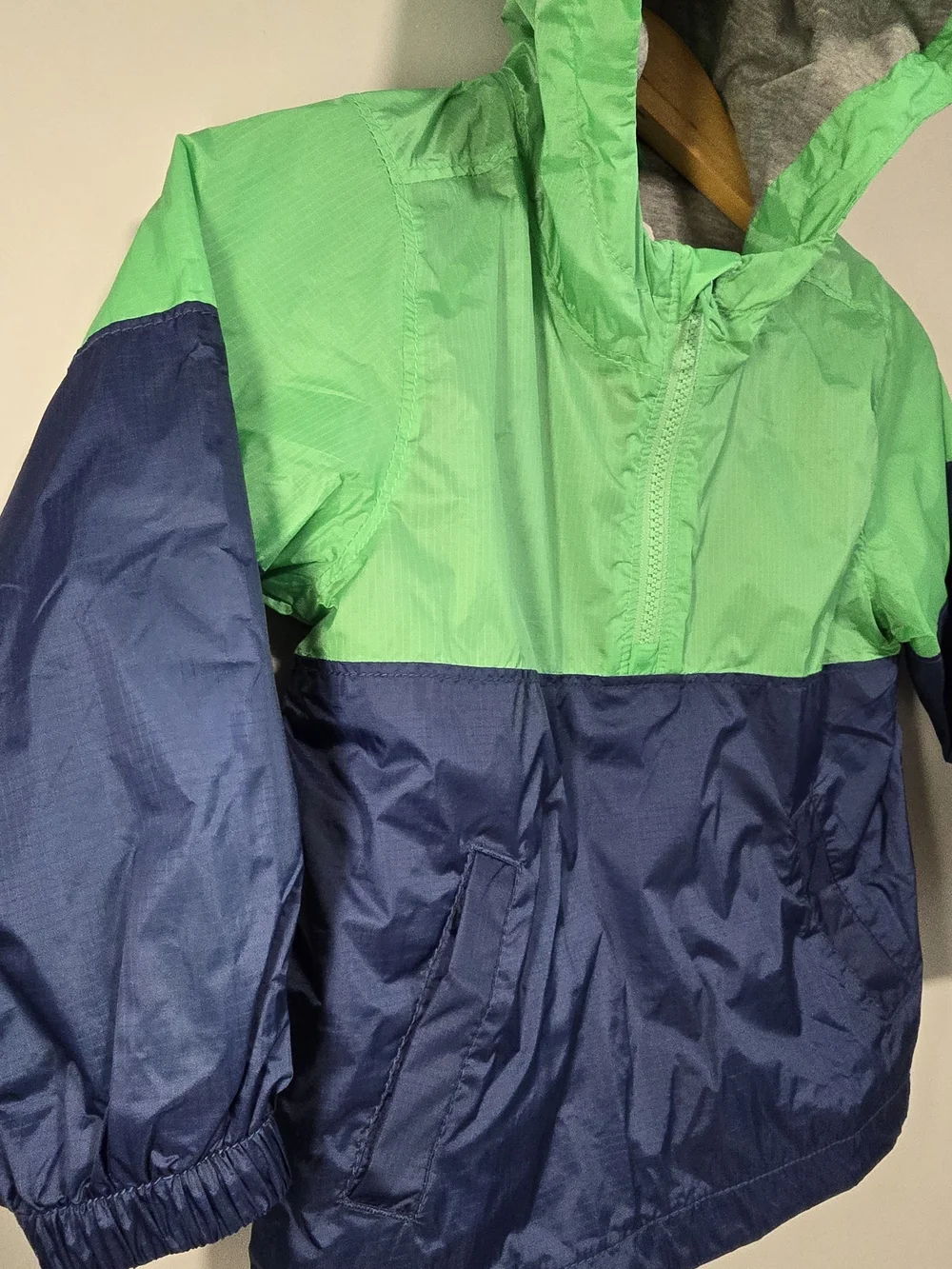 Old Navy Kids' Colorblock Hooded Windbreaker Jacket - Green/Navy 2T
